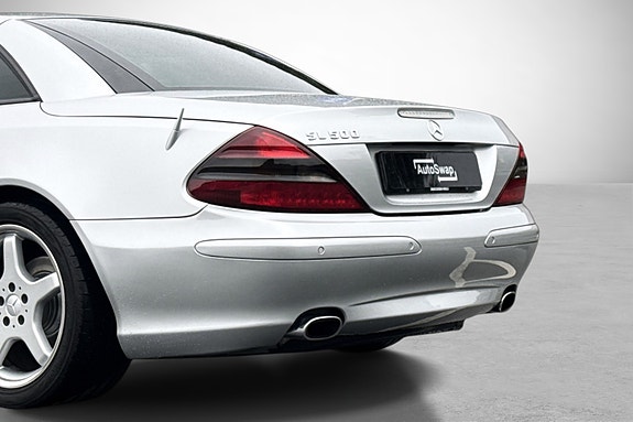 Mercedes-Benz SL500 17 of 30