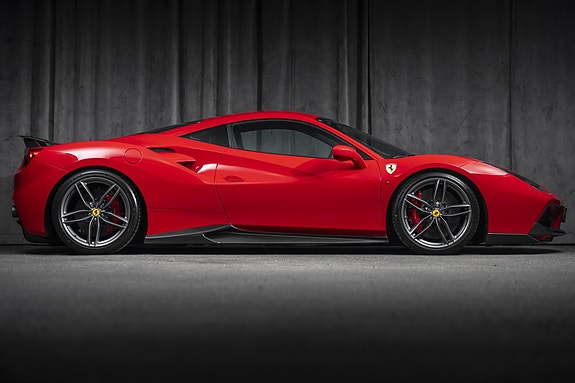 Ferrari 488 GTB 6 of 30
