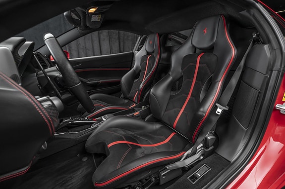 Ferrari 488 GTB 18 of 30