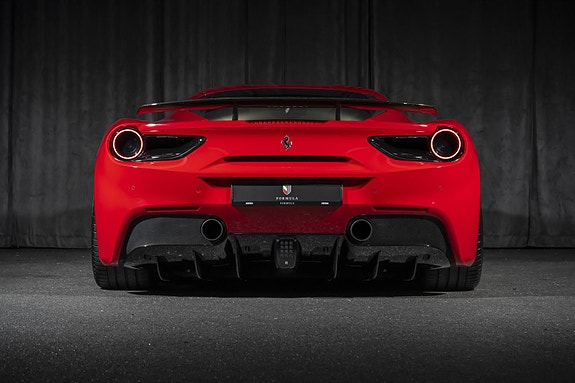 Ferrari 488 GTB 4 of 5