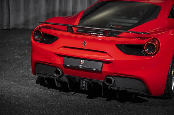 Ferrari 488 GTB 11 of 30