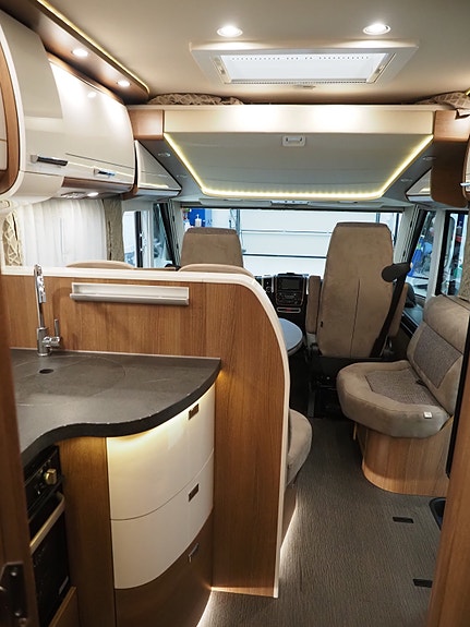 Carthago C-Tourer I 150 QB 7 of 30