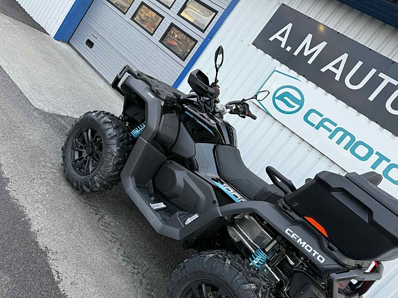 CFMOTO CFORCE 1000 - T3A 40 KM/T T3B 60km/t - T3B 60KM/T - Kjøres med traktor sertifikat fra fylte 16år - Servo - Ledlys - Henger feste - Bagasjeboks - Fanger Foran & bak 5 of 5