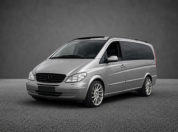 Mercedes-Benz Viano 3 of 5