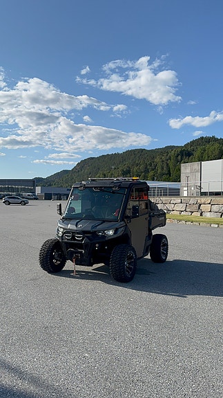 Can-Am Traxter XU HD9 2 of 5