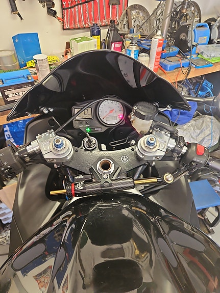 Yamaha YZF-R6 3 of 3