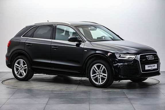 Audi Q3 3 of 5