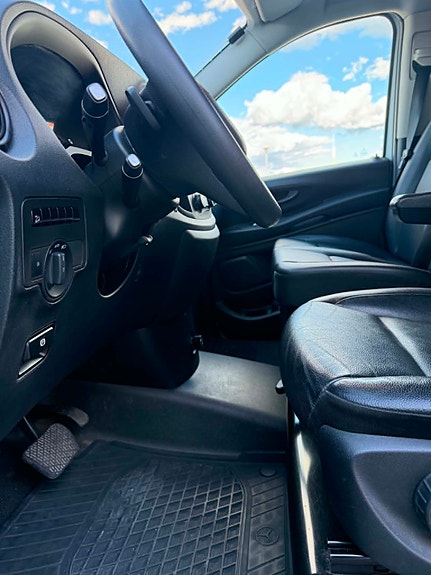 Mercedes-Benz Vito 119 23 of 30