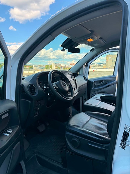 Mercedes-Benz Vito 119 18 of 30