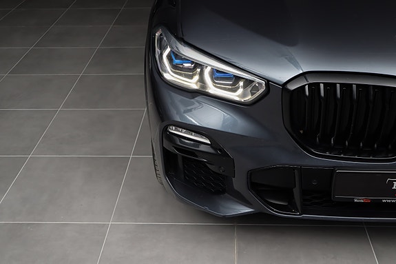 BMW X5 4 of 5