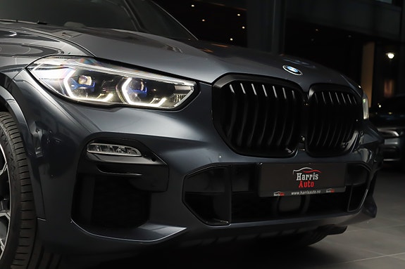 BMW X5 2 of 5