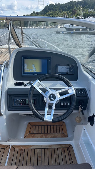 Yamarin 79 DC - Ankervinsj, varmer, baugthruster, kartplotter, Yamaha F300 30 of 30