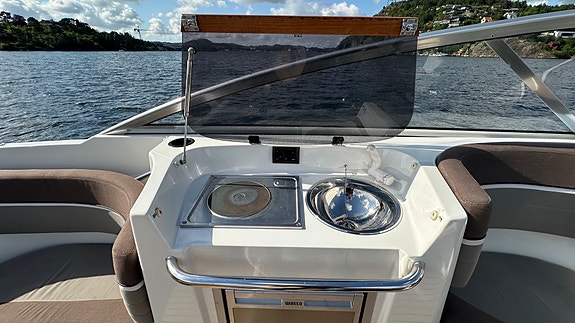 Yamarin 79 DC - Ankervinsj, varmer, baugthruster, kartplotter, Yamaha F300 24 of 30