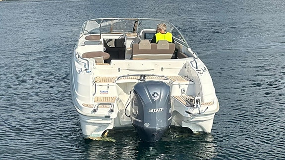 Yamarin 79 DC - Ankervinsj, varmer, baugthruster, kartplotter, Yamaha F300 7 of 30