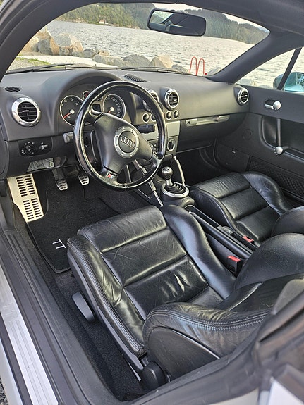 Audi TT 7 of 8