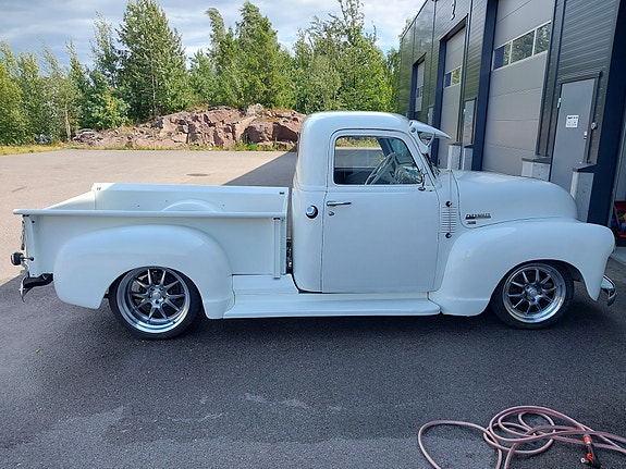 Chevrolet 3100 1950 photo 2