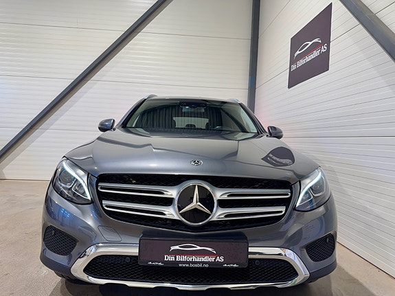 Mercedes-Benz GLC350 e 4 of 5