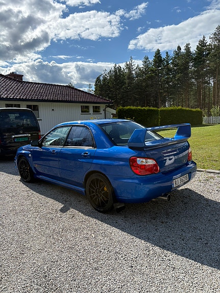 Subaru Impreza 4 of 5