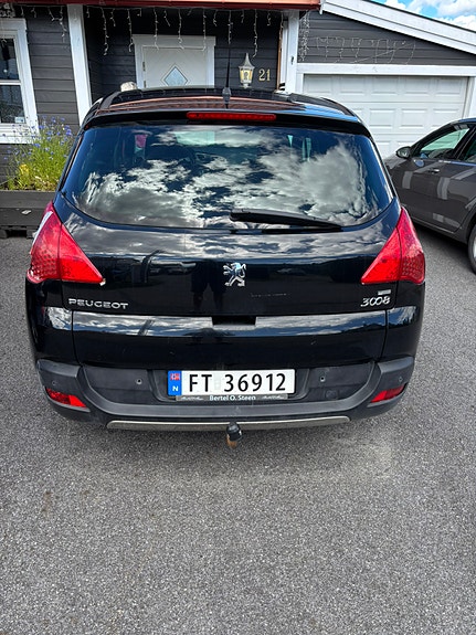 Peugeot 3008 4 of 5