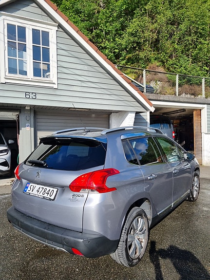 Peugeot 2008 6 of 19