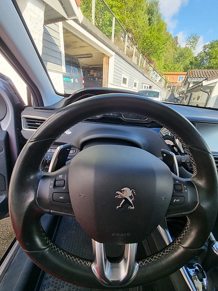 Peugeot 2008 9 of 19