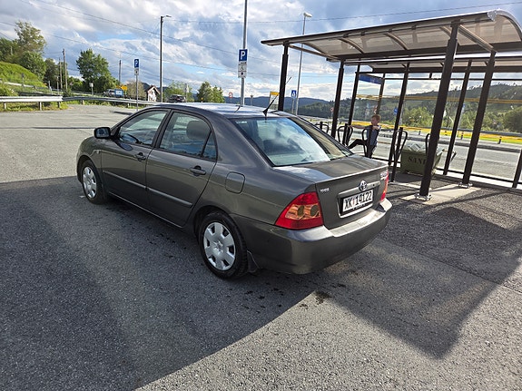 Toyota Corolla 5 of 5