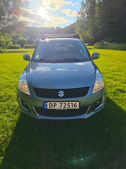 Suzuki Swift 2 of 5