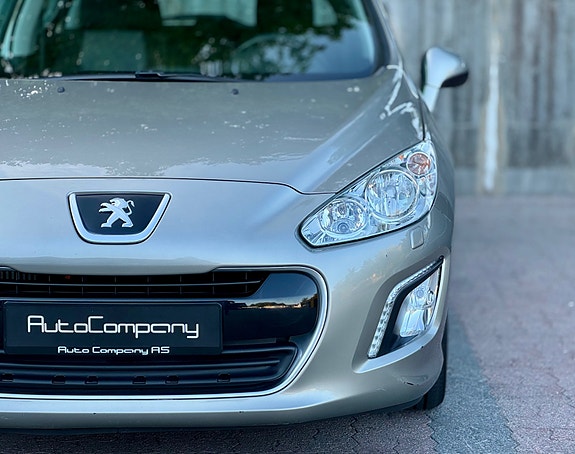 Peugeot 308 4 of 29