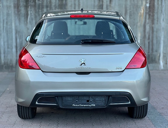 Peugeot 308 8 of 29