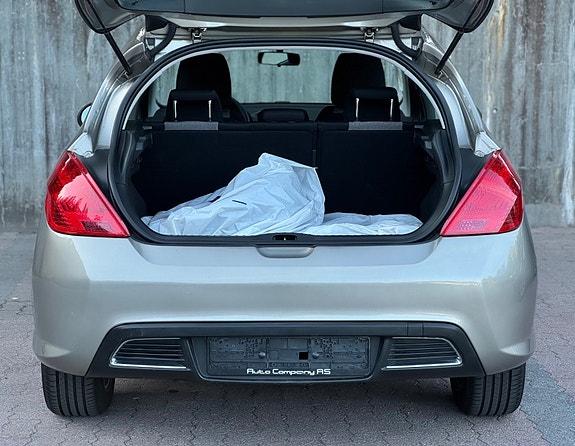 Peugeot 308 9 of 29