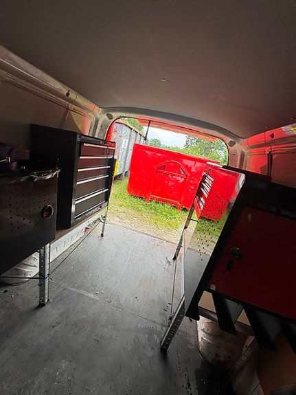 Toyota HiAce 9 of 13