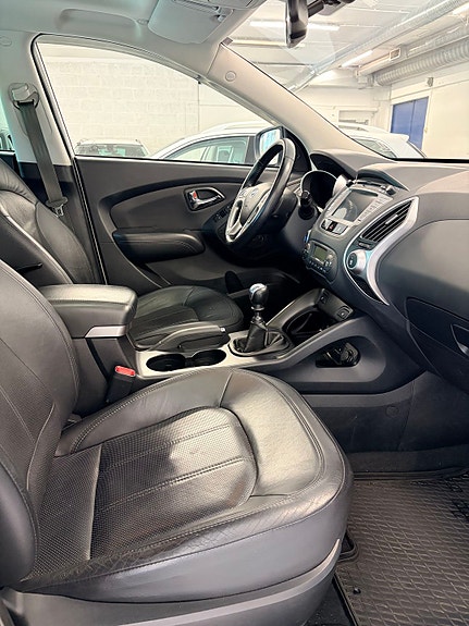 Hyundai ix35 14 of 23