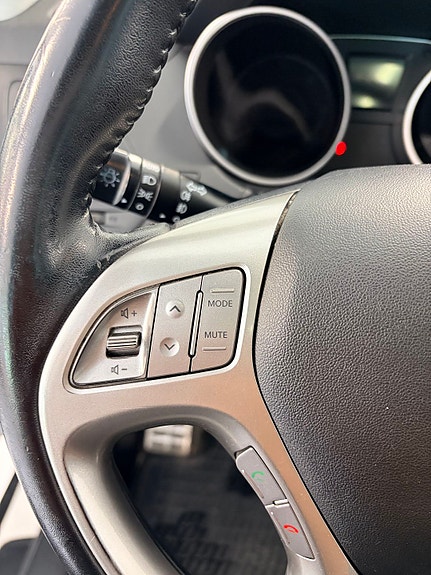Hyundai ix35 17 of 23