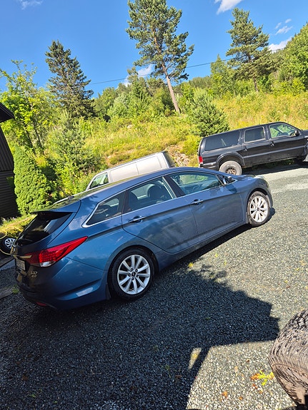 Hyundai i40 3 of 5