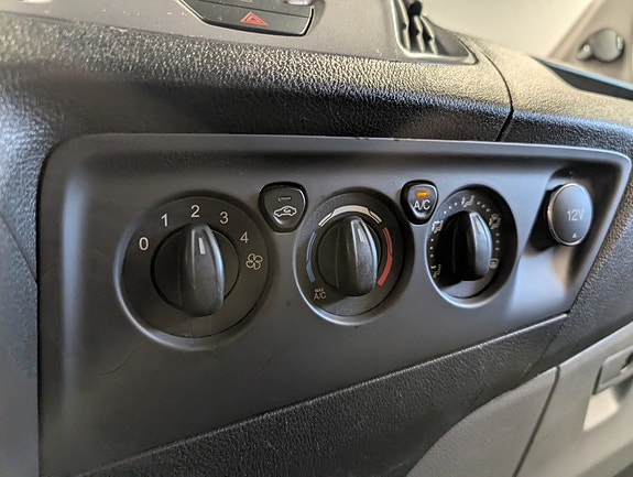 Ford Transit 19 of 30