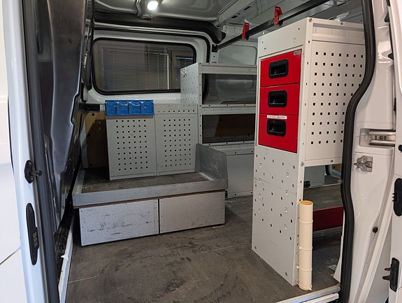 Ford Transit 27 of 30