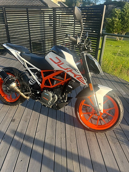 KTM 390 Duke 5 of 5