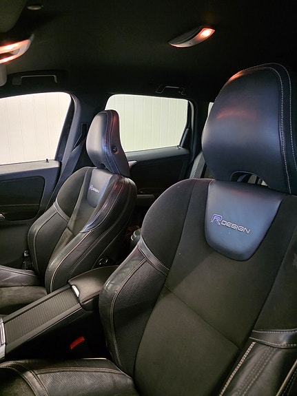 Volvo XC60 13 of 22