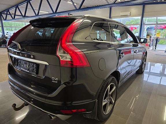 Volvo XC60 4 of 22