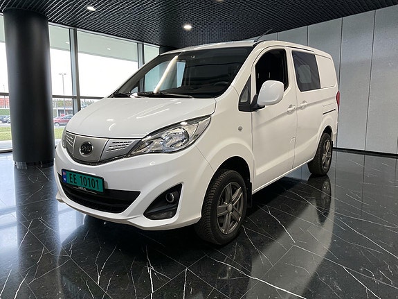 BYD T3 2022 photo 3