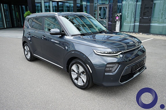 Kia e-Soul 2 of 5