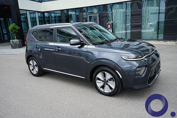 Kia e-Soul 3 of 5