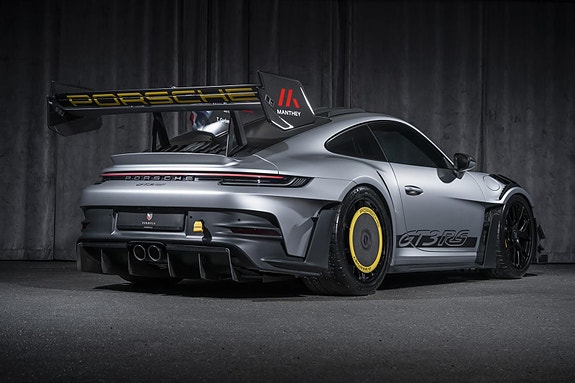 Porsche 911 3 of 5