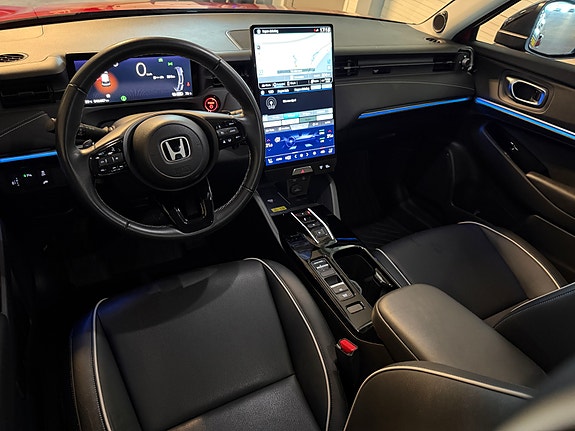 Honda e:Ny1 3 of 5