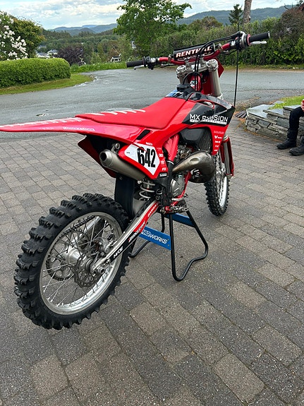 GasGas Mc125 2 of 5