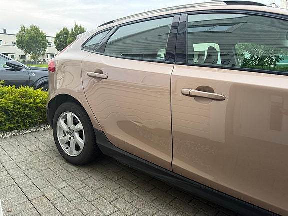 Volvo V40 Cross Country 5 of 5
