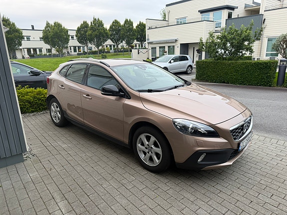 Volvo V40 Cross Country 4 of 5