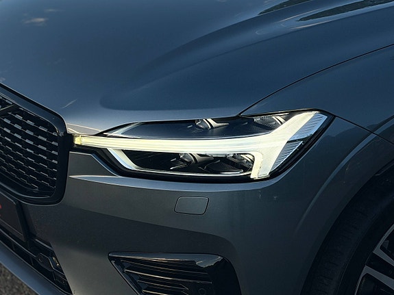 Volvo XC60 4 of 5