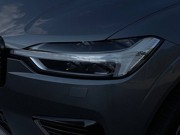 Volvo XC60 3 of 5