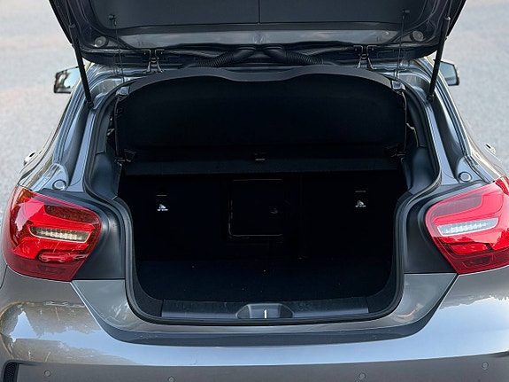 Mercedes-Benz A180 13 of 30